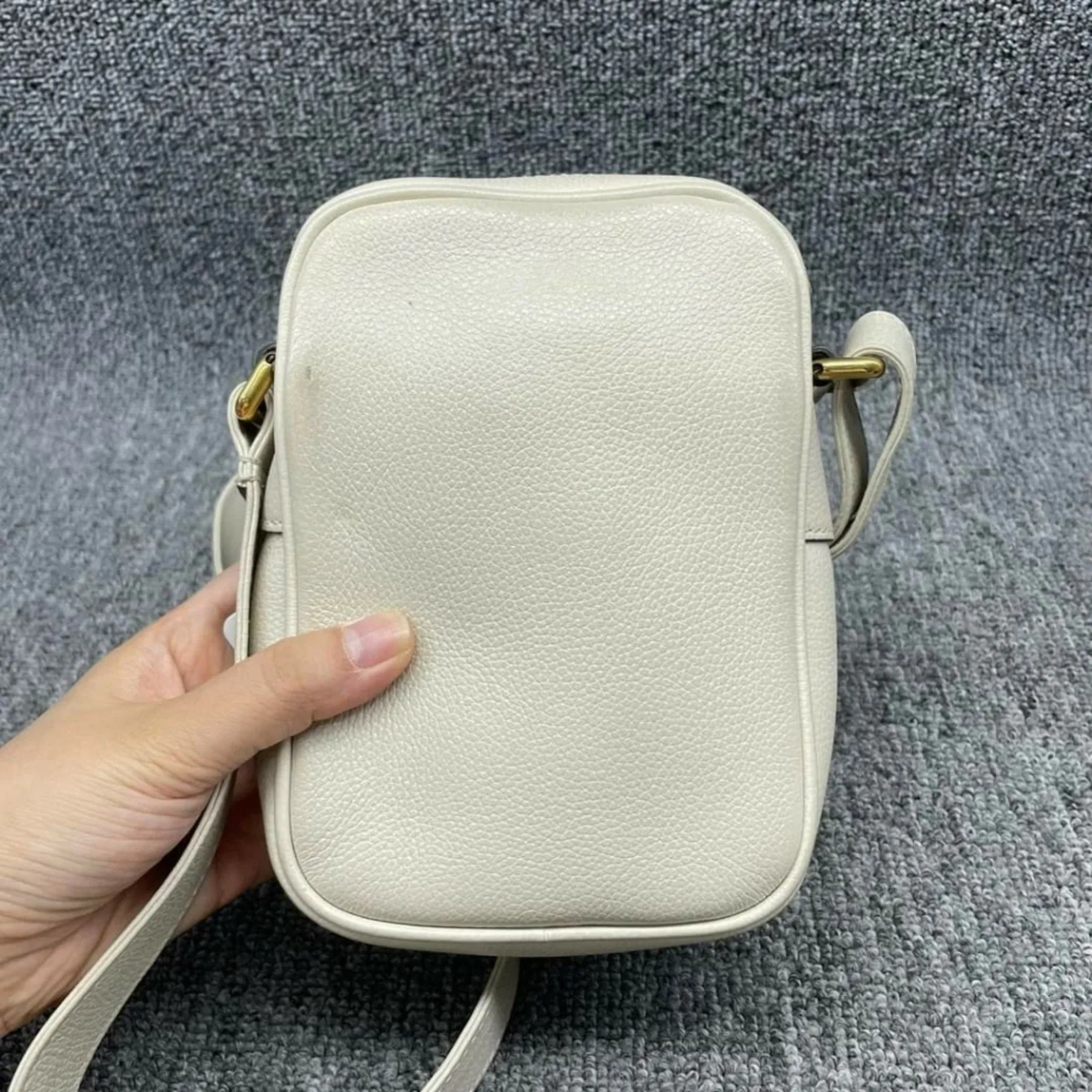 100% Authentic Gucci GG Leather Crossbody Bag