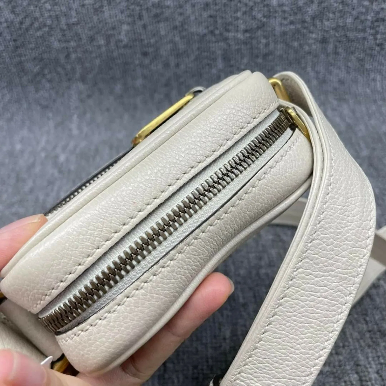 100% Authentic Gucci GG Leather Crossbody Bag