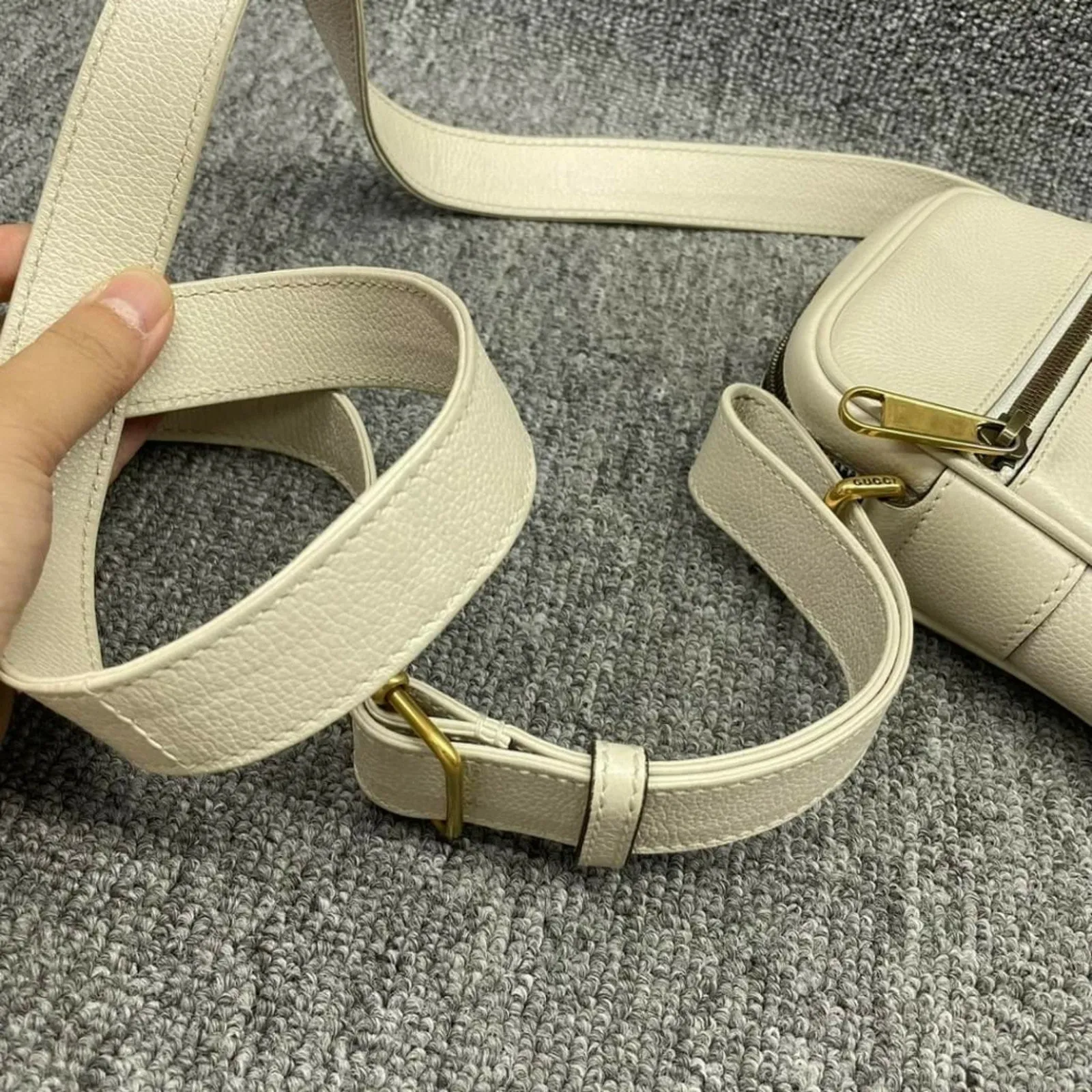 100% Authentic Gucci GG Leather Crossbody Bag