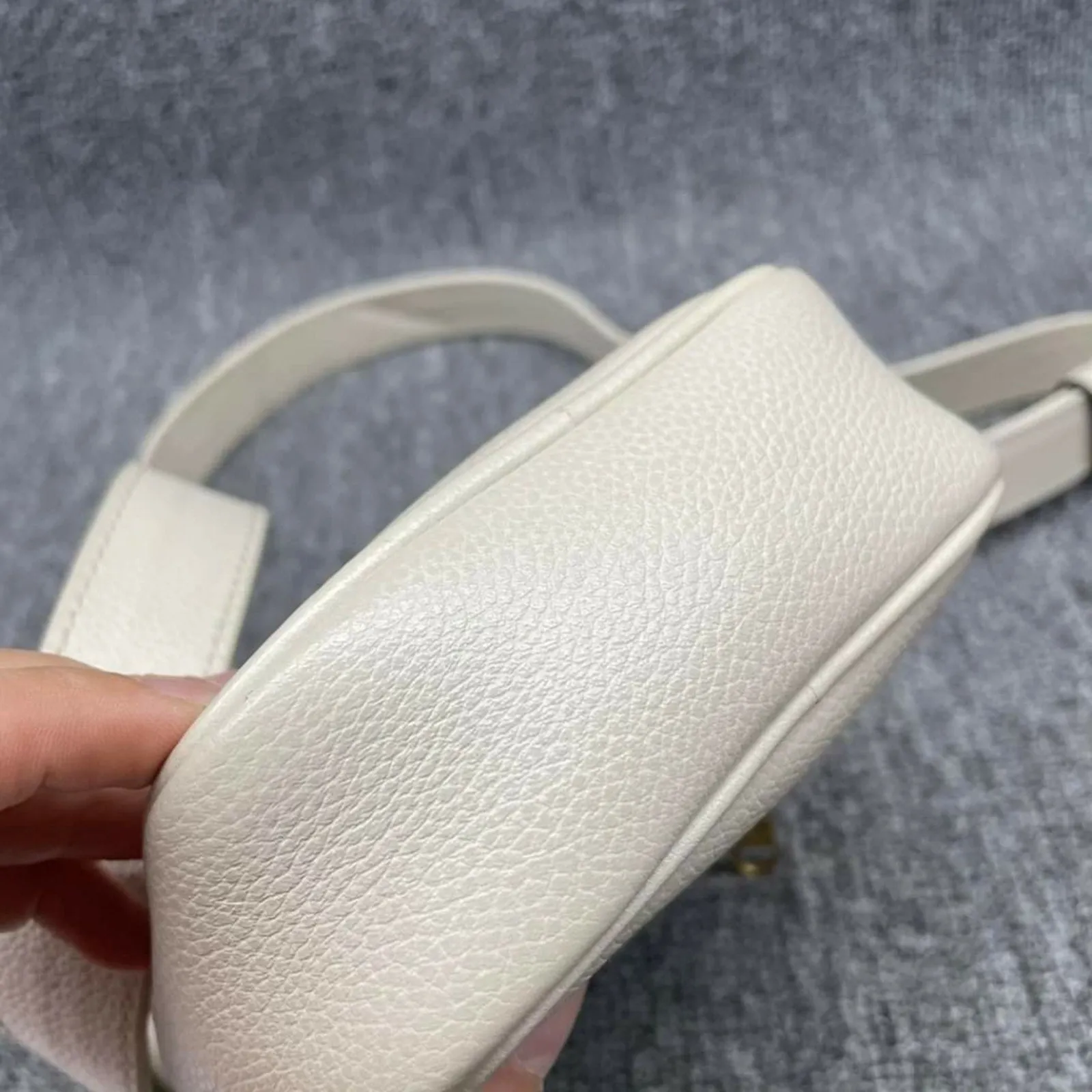 100% Authentic Gucci GG Leather Crossbody Bag