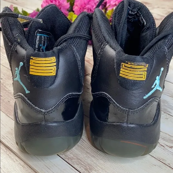 AIR JORDAN 11 RETRO BLACK GAMMA BLUE for boys size 13