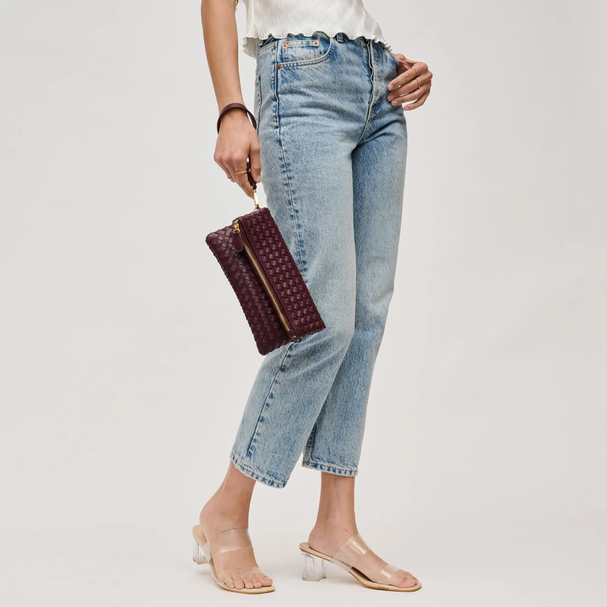 Aria Clutch