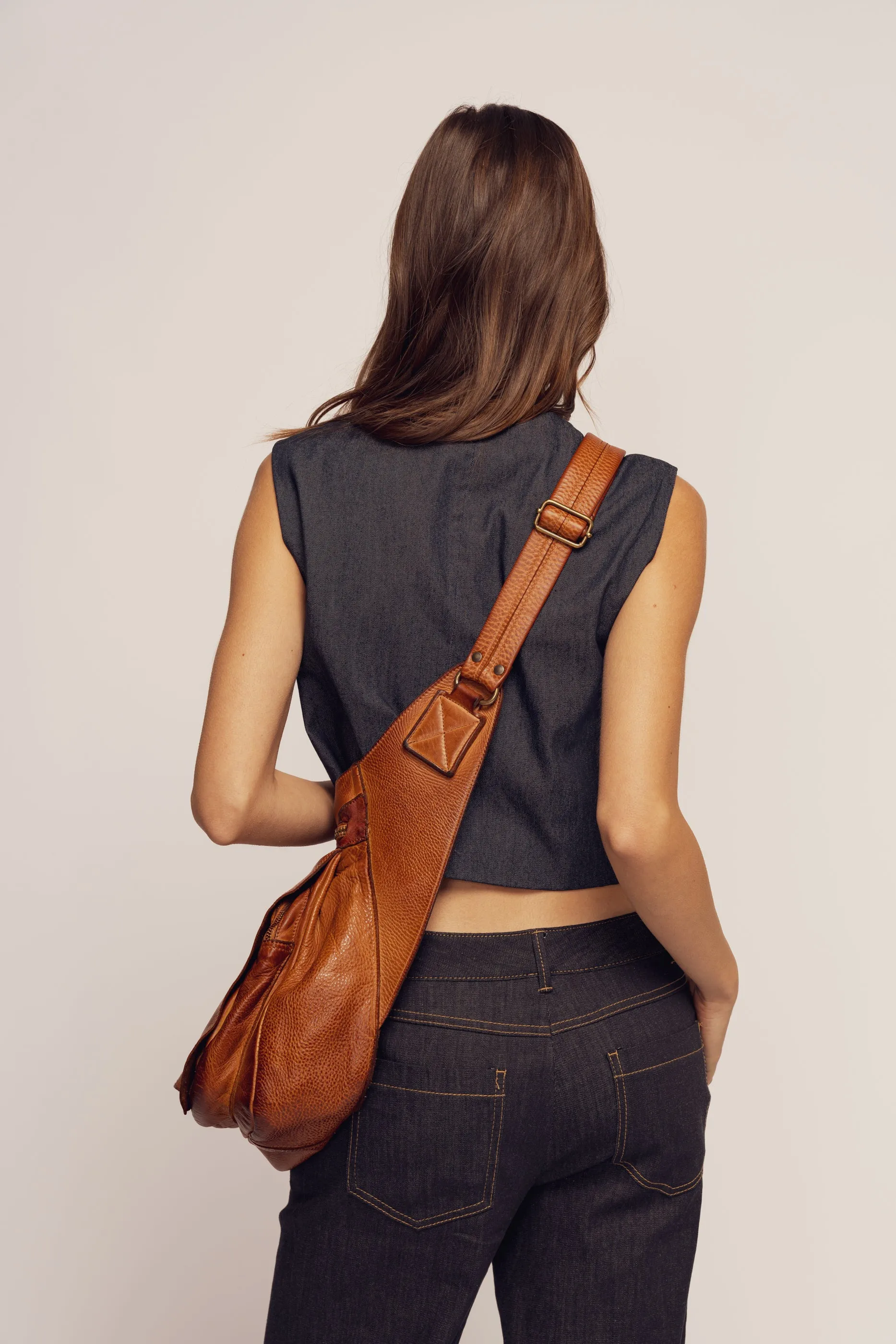 BAYSIDE84 Crossbody Saddle Bag - Cognac Mens