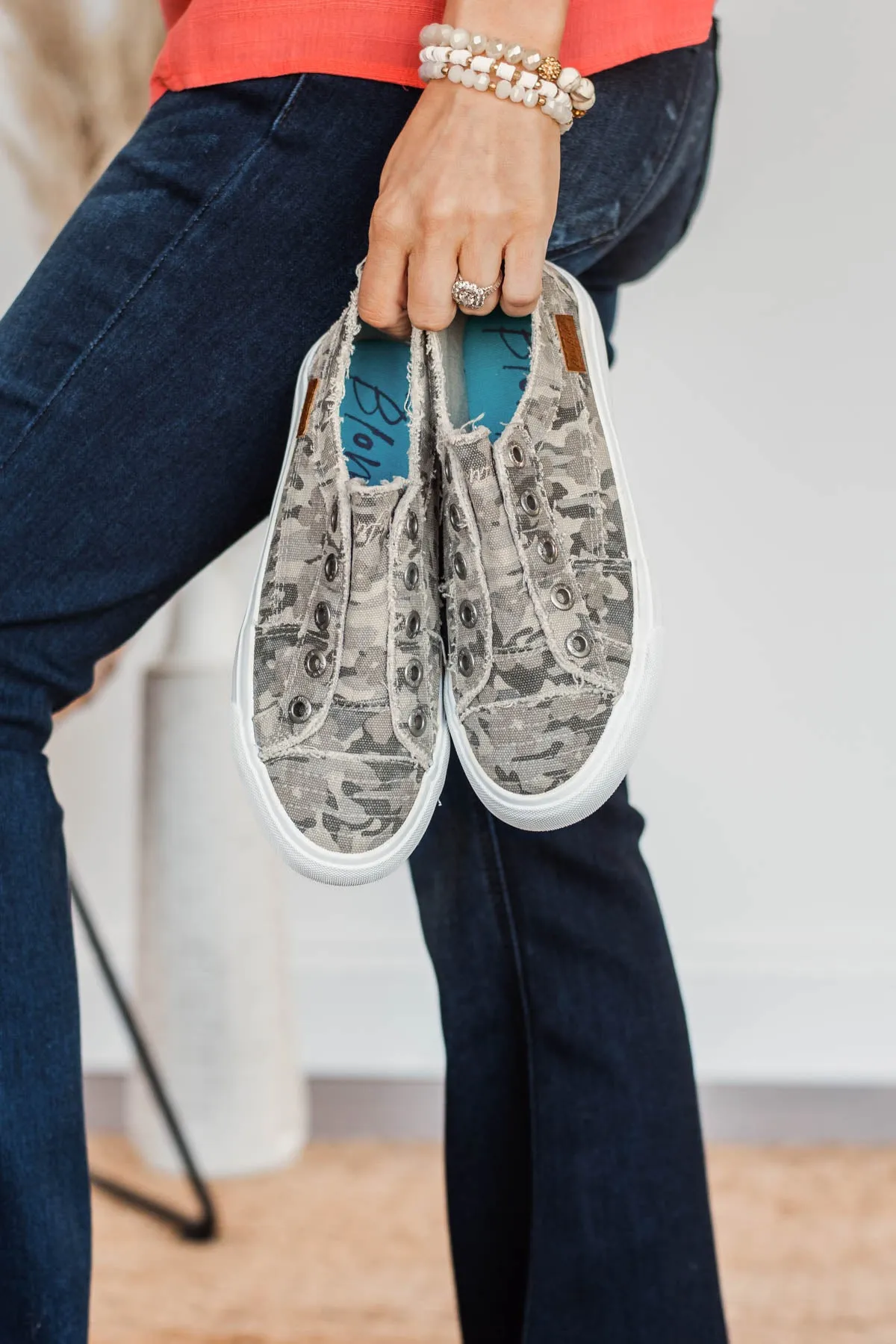 Blowfish Play Sneakers- Gray Love Not War