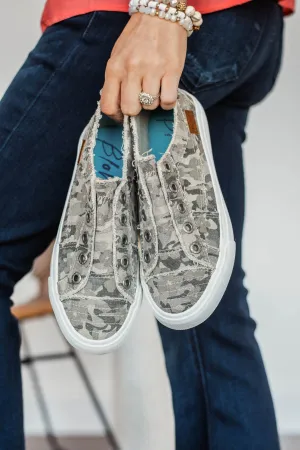 Blowfish Play Sneakers- Gray Love Not War