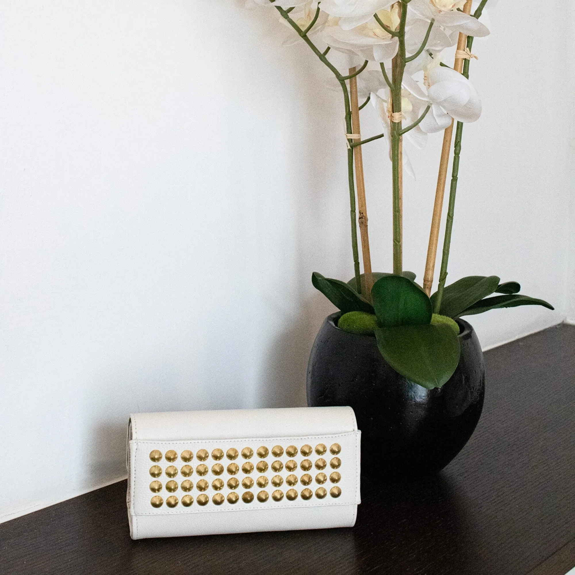 Cami Tosa Clutch