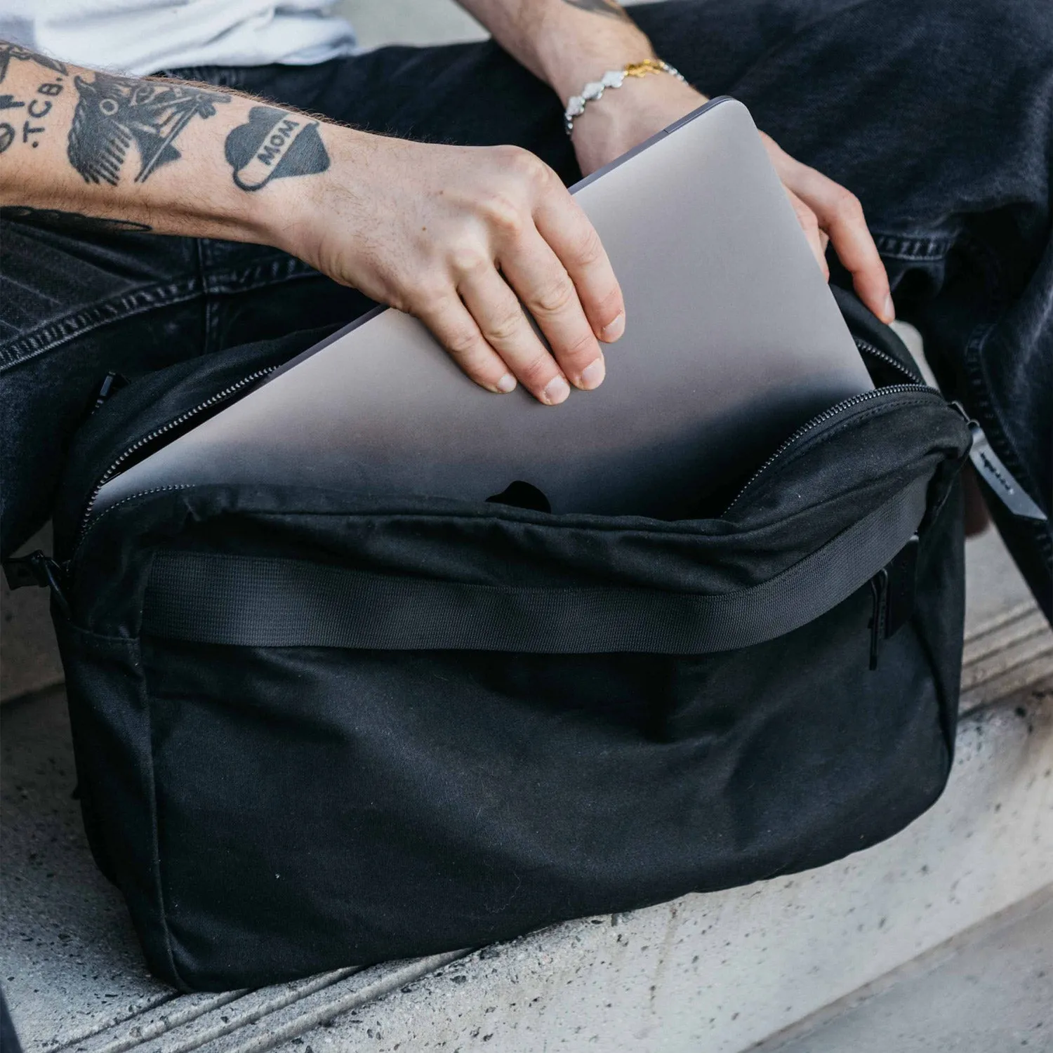 Canyon Crossbody Large - Slate Grey Waxed Canvas