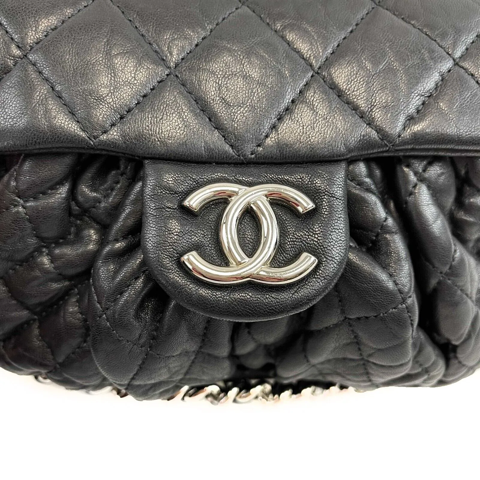 Chanel - Excellent - CC Washed Lambskin Quilted Chain Around Crossbody