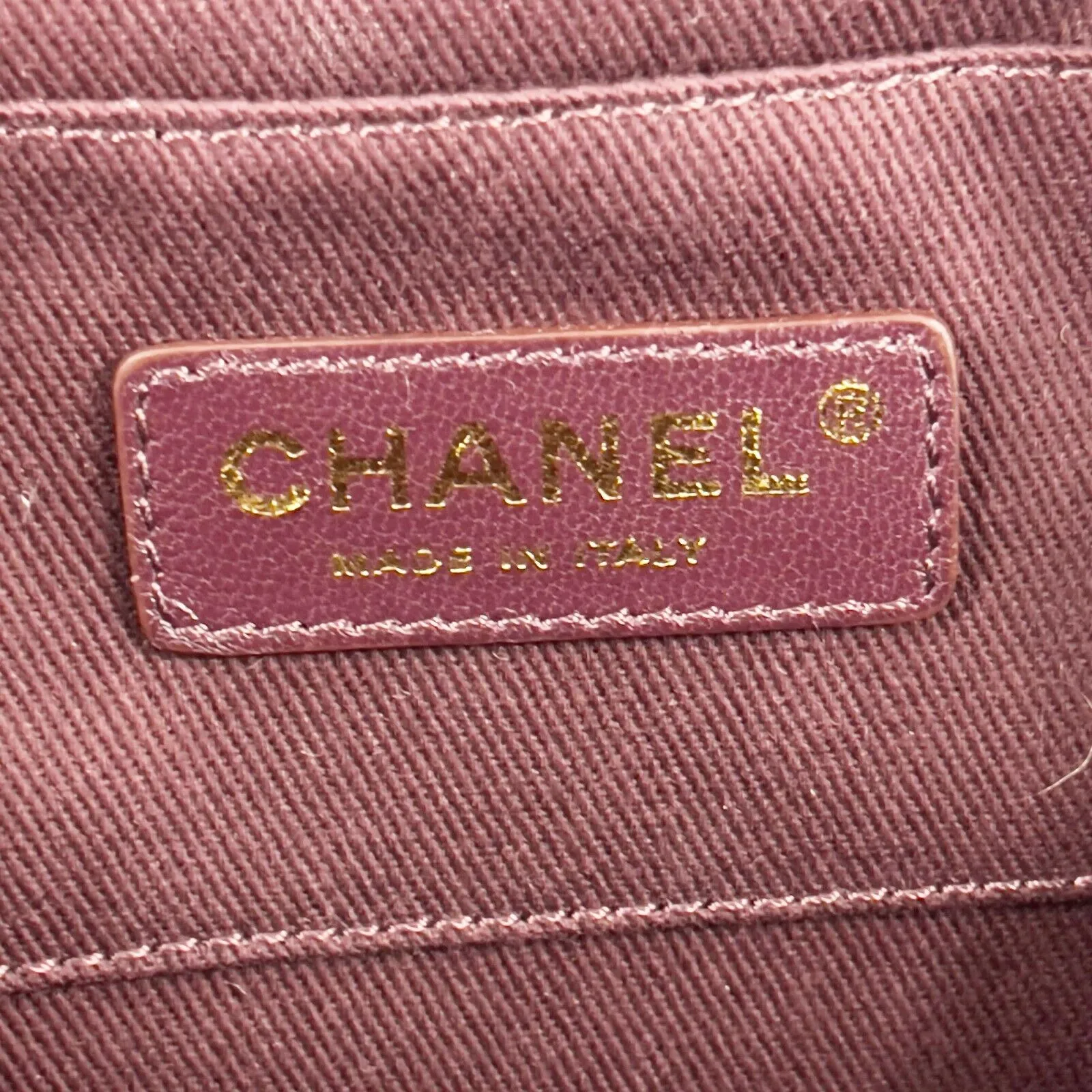 CHANEL - Mini Crossbody Clutch - Black Quilted /Gold-tone - 'CHANEL' Closure