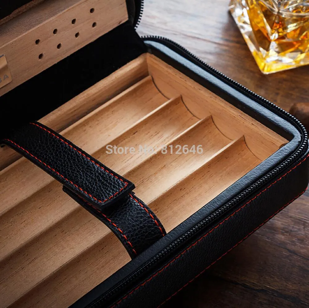 Cigar Aficionados Spanish Cedar Leather Travel Case Humidor with Humidifier
