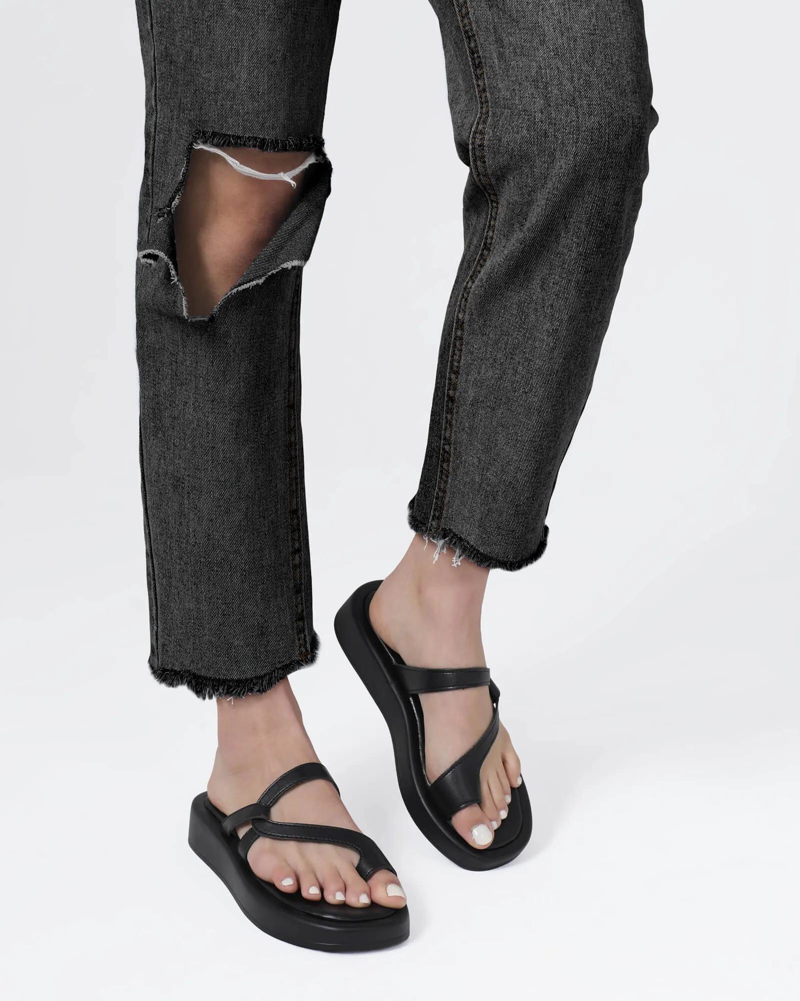 Criss-Cross Straps Flat Sandals
