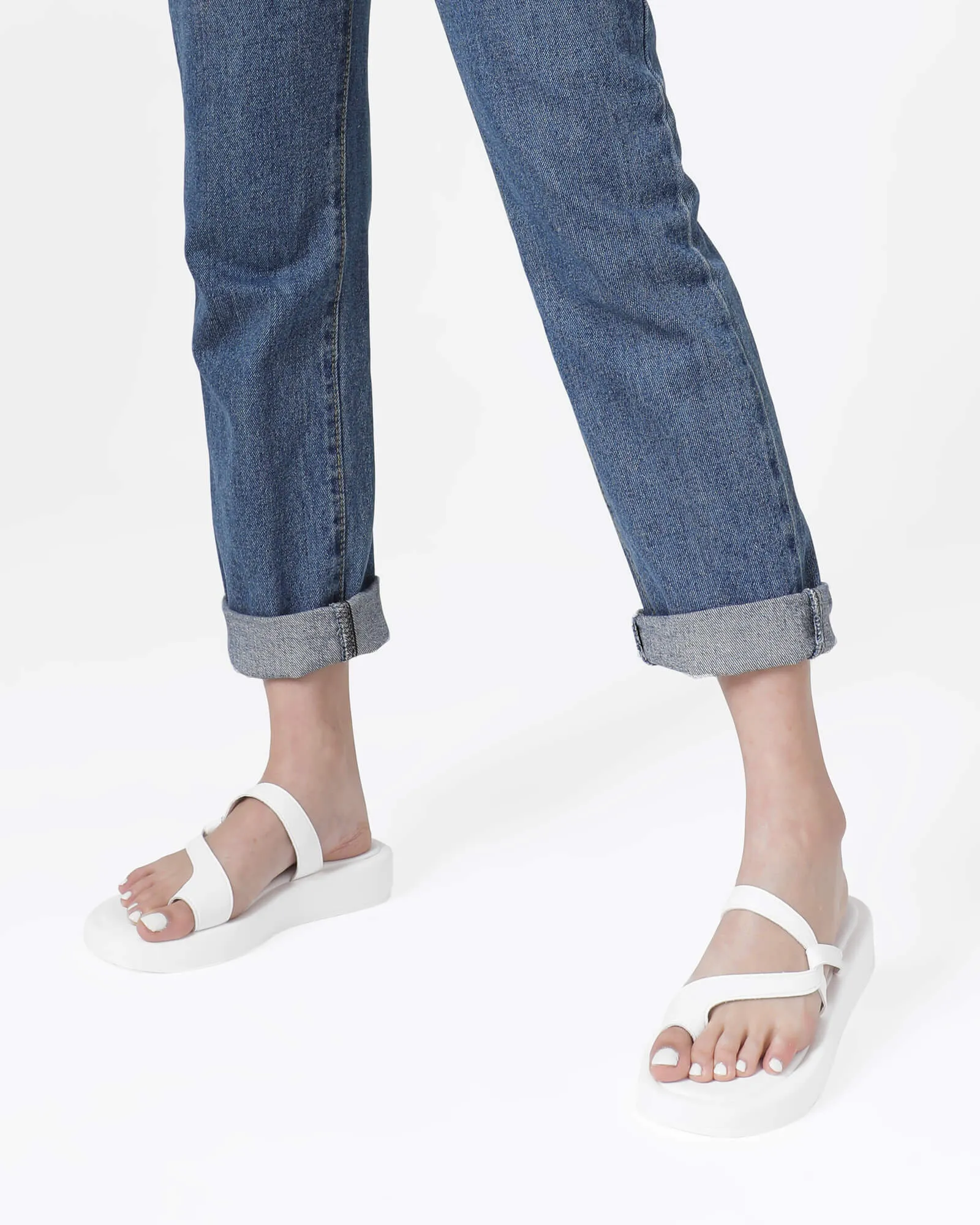 Criss-Cross Straps Flat Sandals