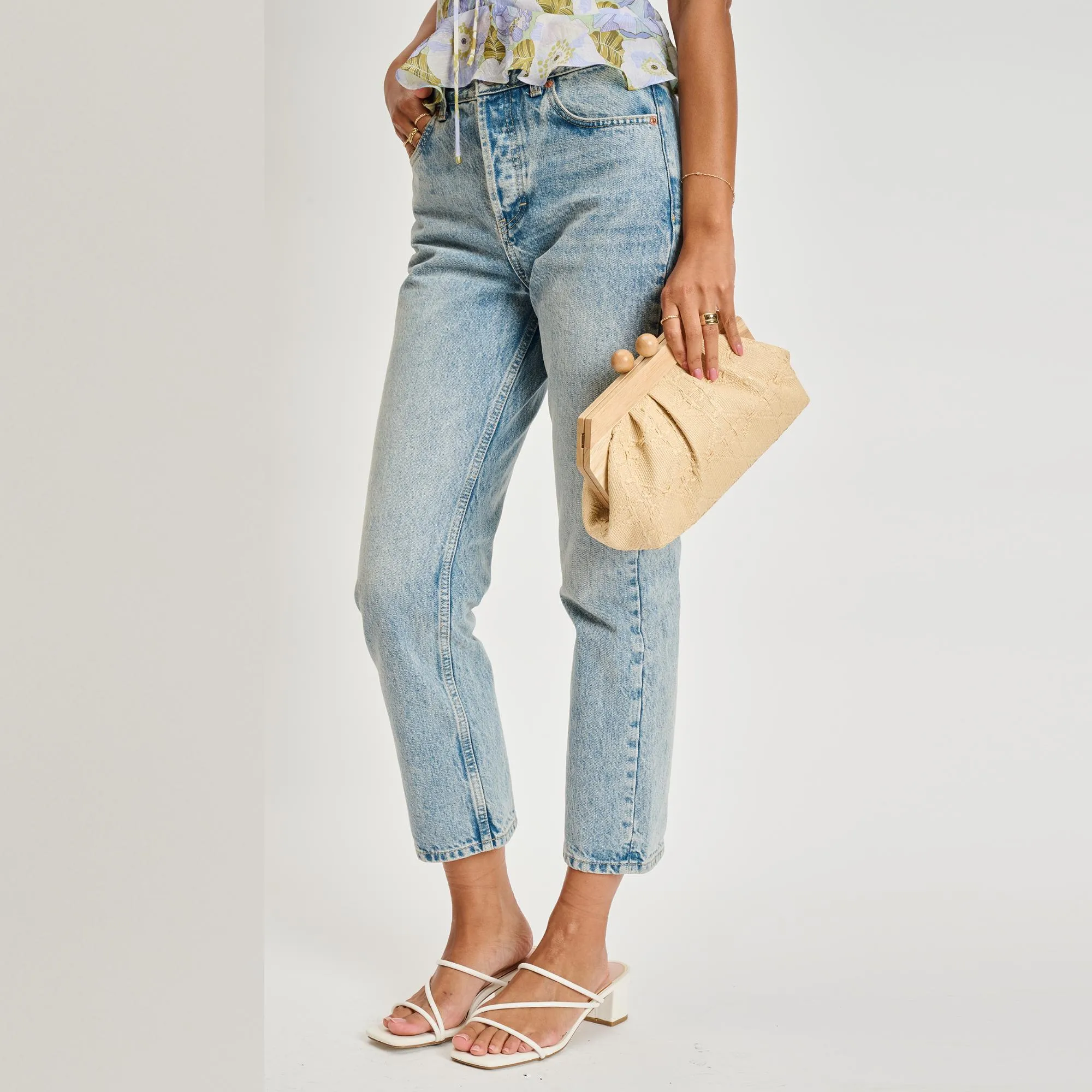 Elanor Clutch