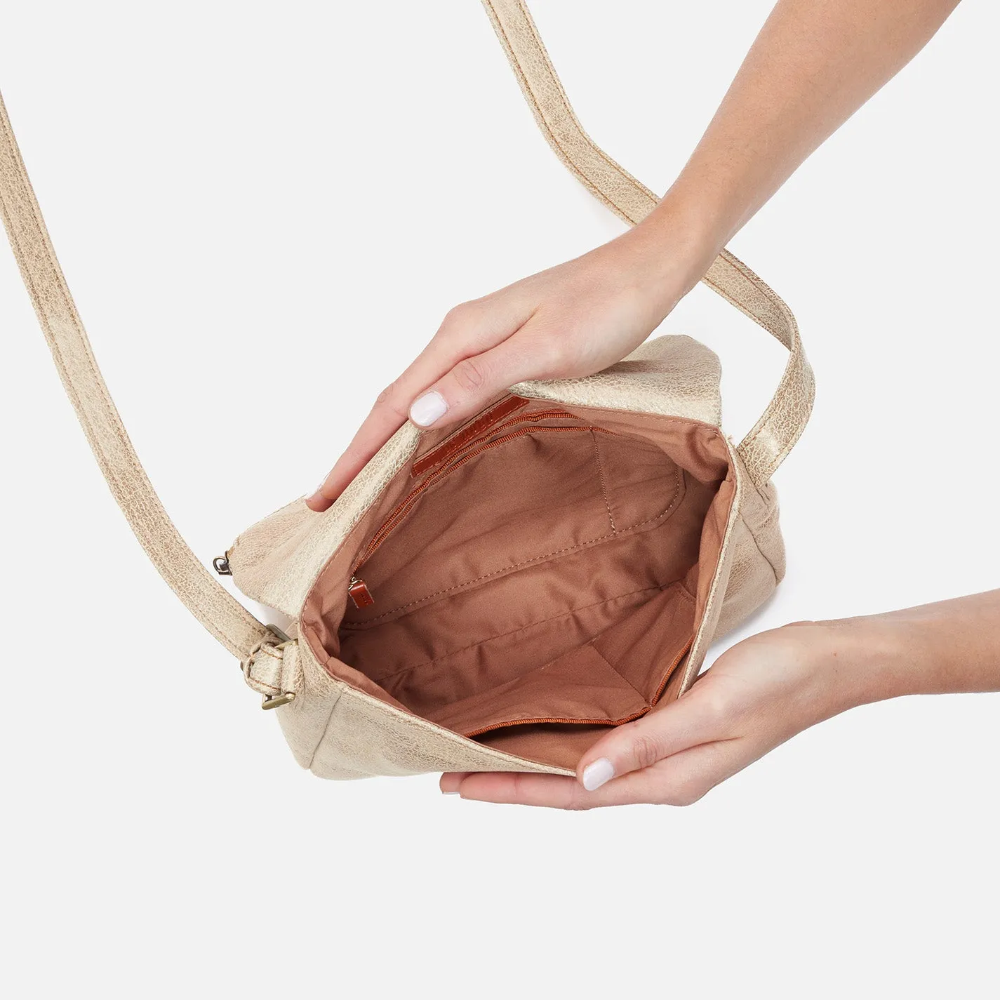 Fern Messenger Crossbody In Metallic Leather - Gold Leaf