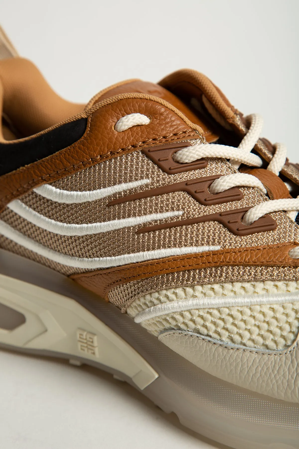 GIVENCHY | TAN GIV 1 RUNNERS
