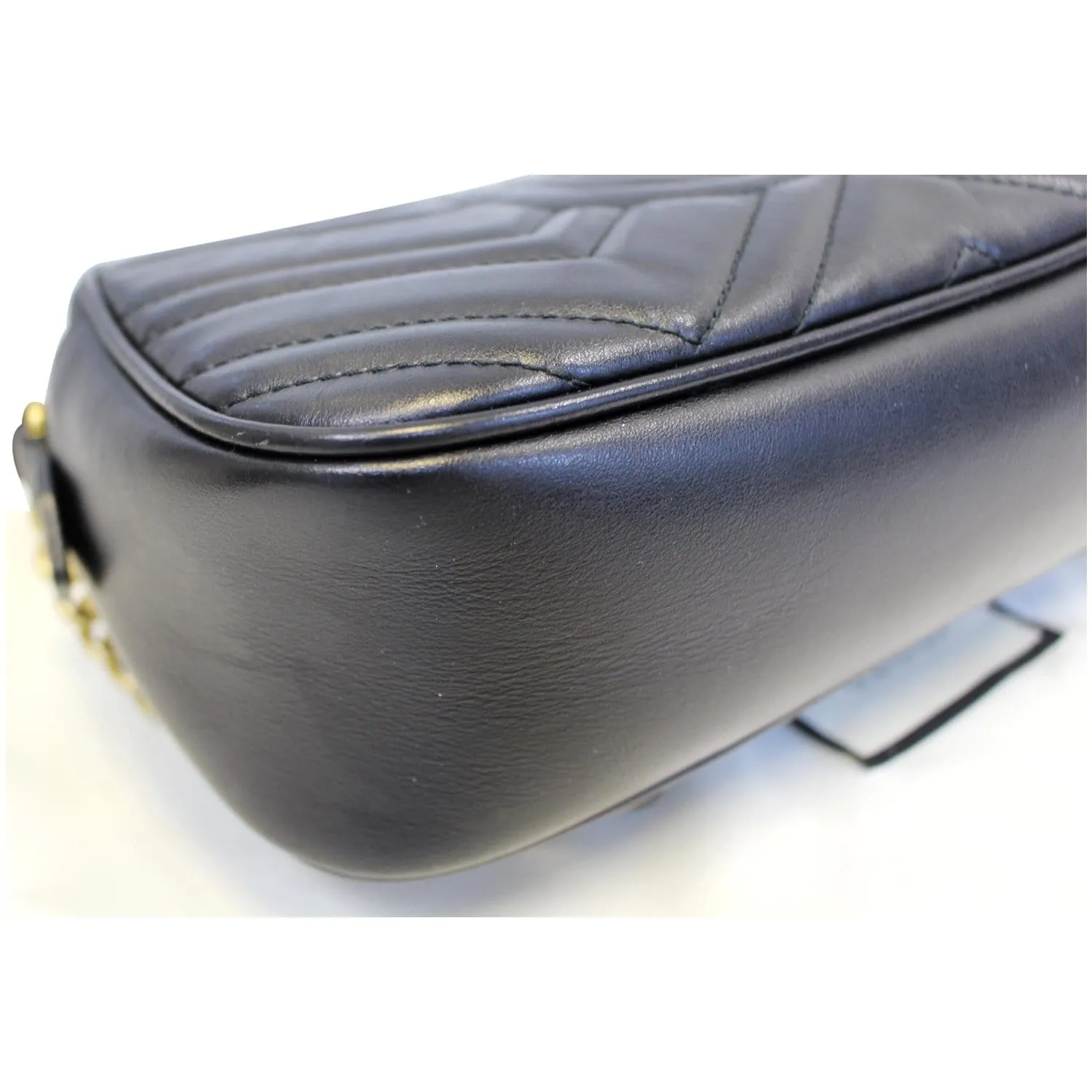 GUCCI GG Marmont Matelasse Small Leather Crossbody Bag Black