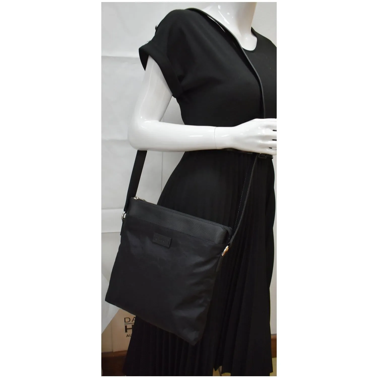 GUCCI GG Monogram Nylon Small Messenger Bag Black 510342