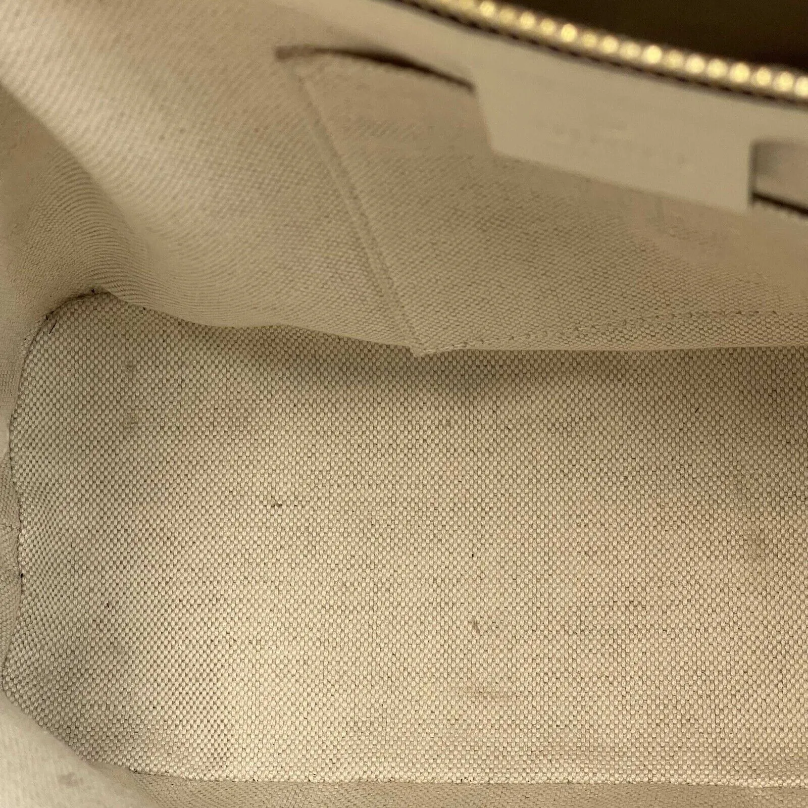 Gucci GG Supreme 1955 Horsebit Medium Mystic White Top Handle Crossbody