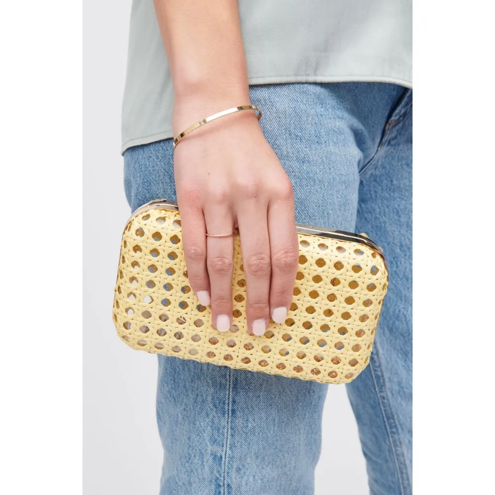 Itzel Minaudiere