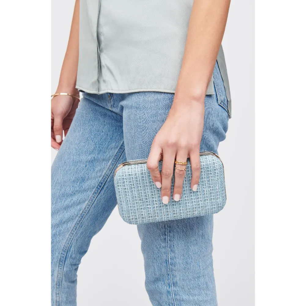 Itzel Minaudiere