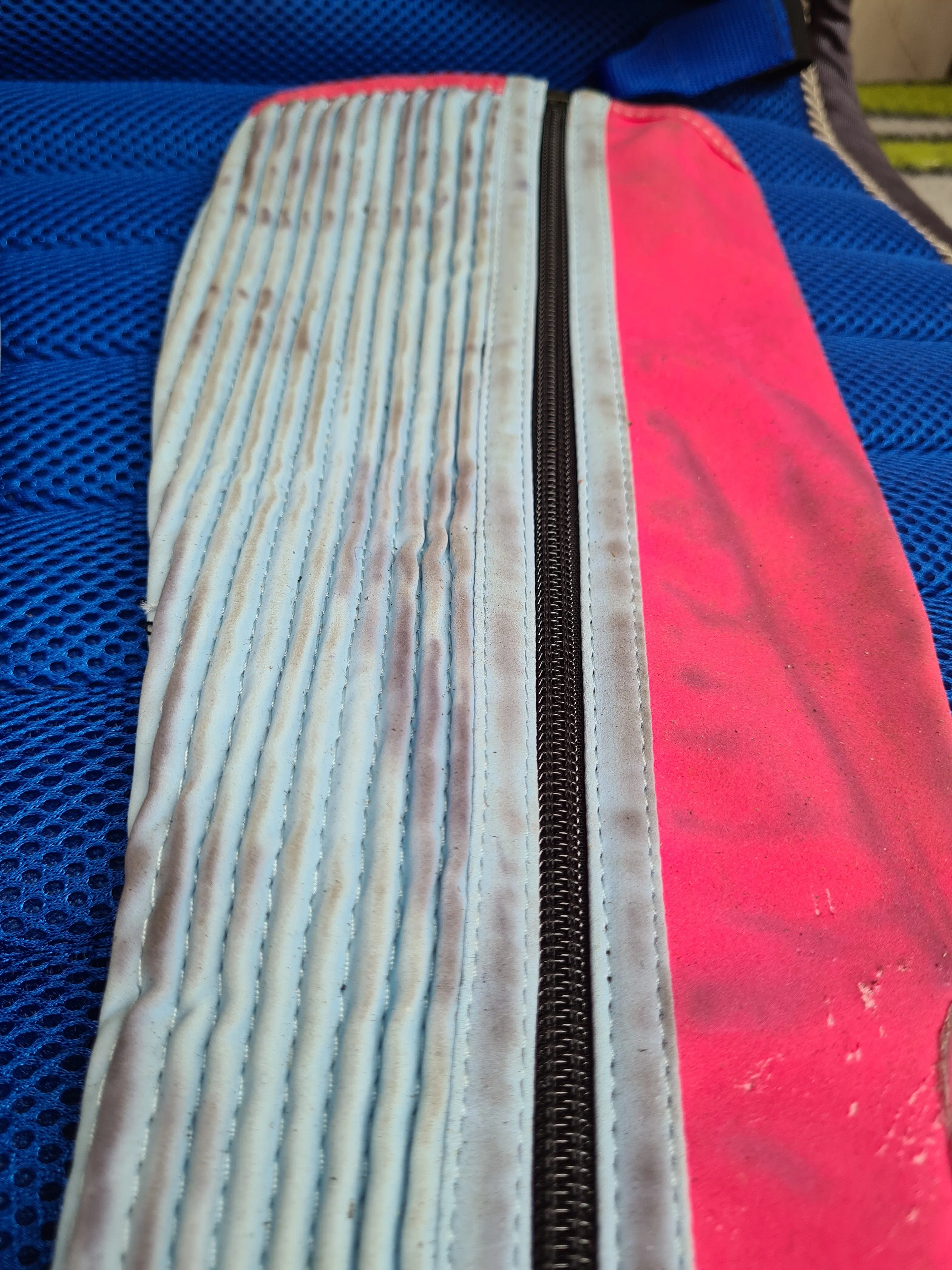 large childs chaps pink amd blue   ✅️