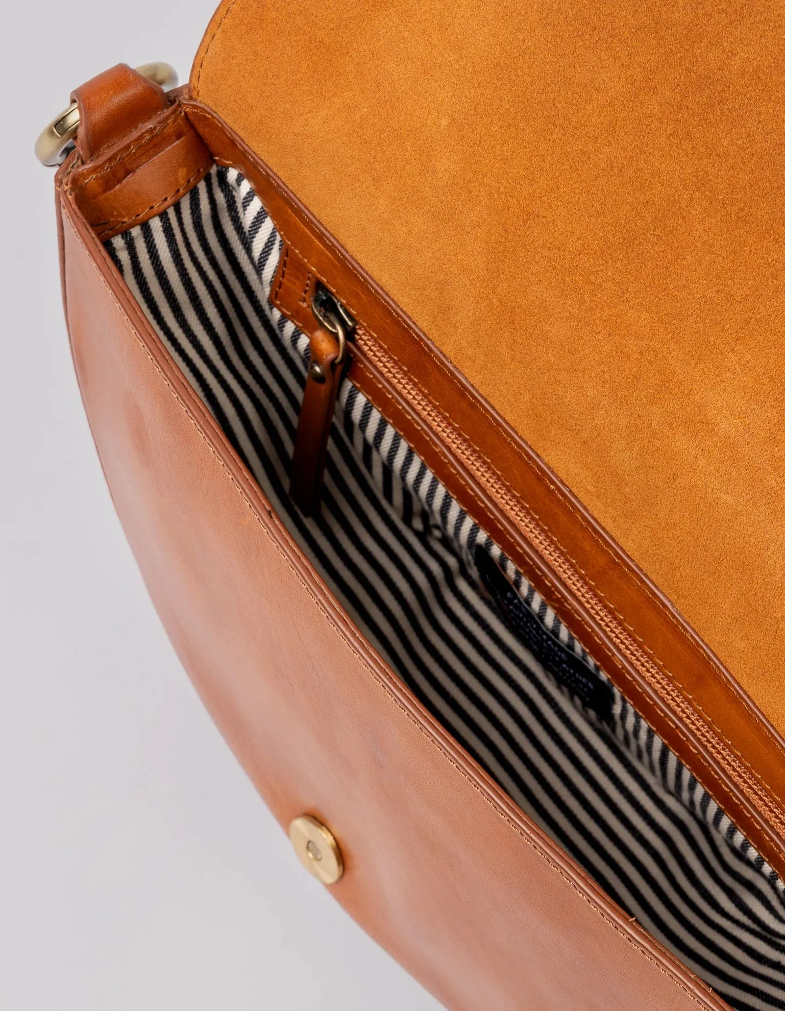 Laura | Classic Leather