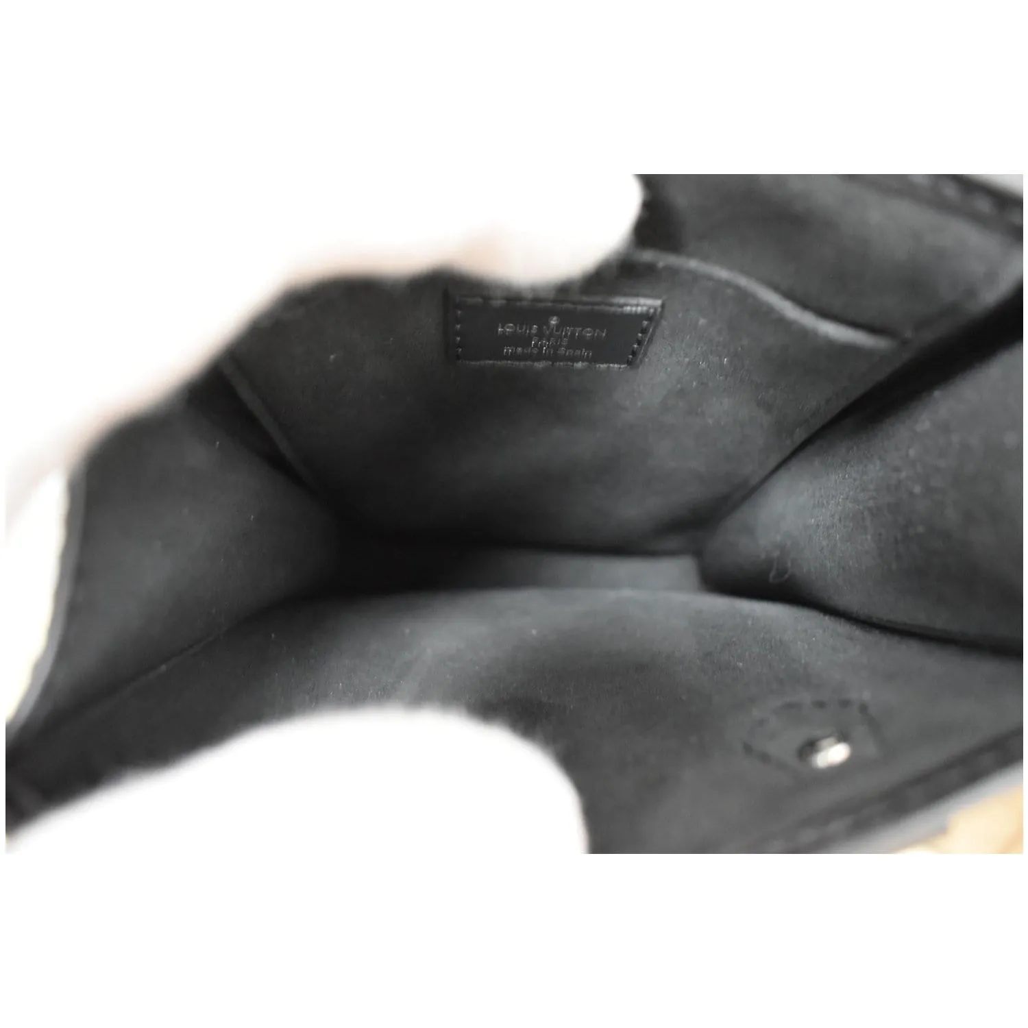 LOUIS VUITTON Petit Sac Plat Epi Leather Crossbody Bag Black