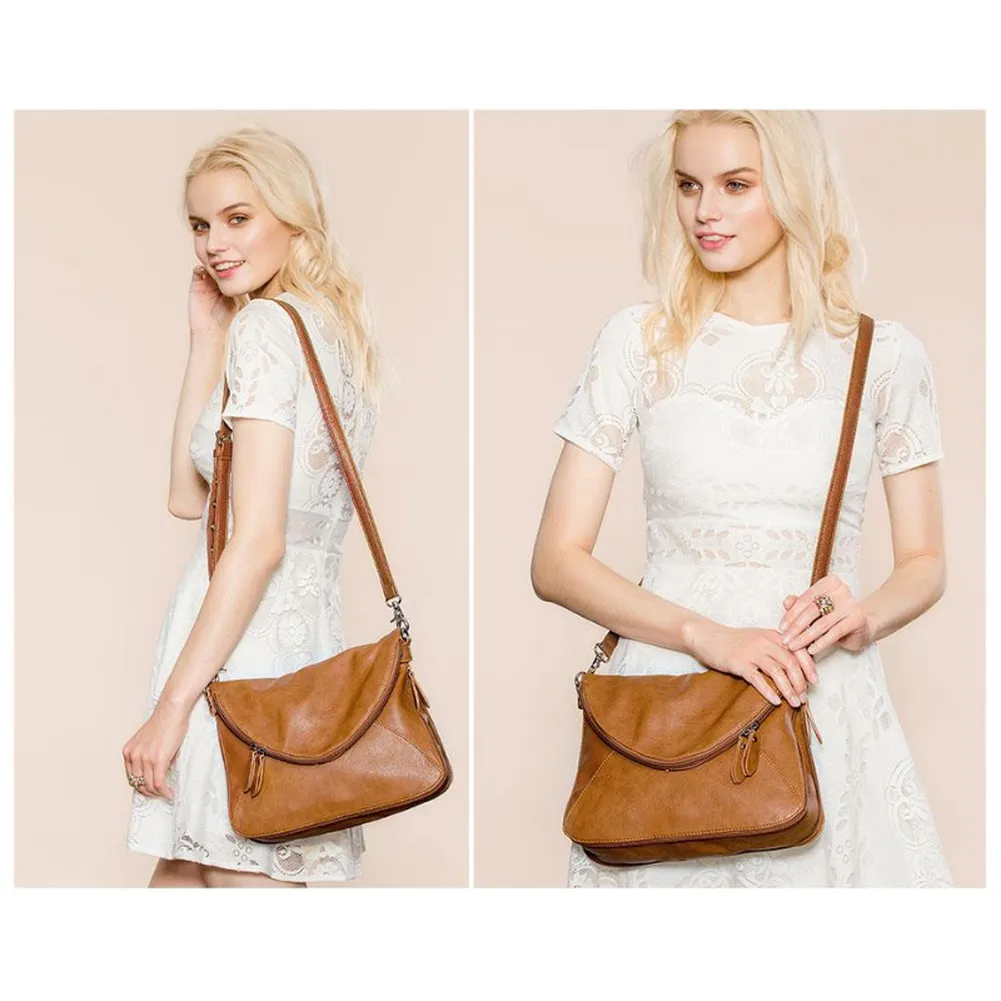 <bold>Messenger  / Shoulder Bag  <br>Vegan-Leather