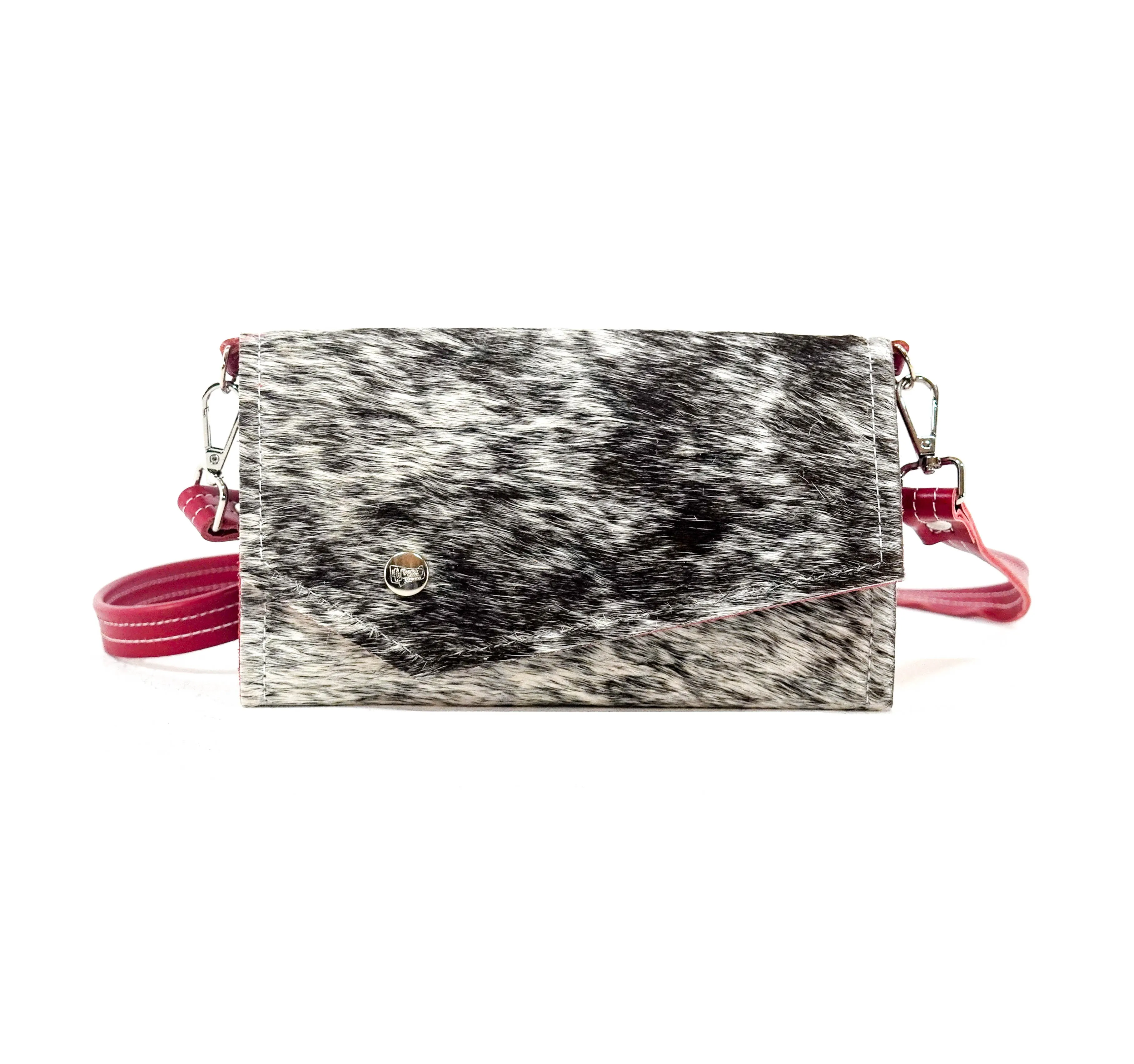 Miranda - Chocolate & White w/ Red Tool