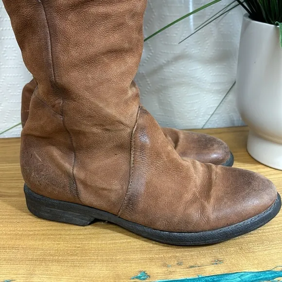 MJUS Tall cognac boots Sherpa lined