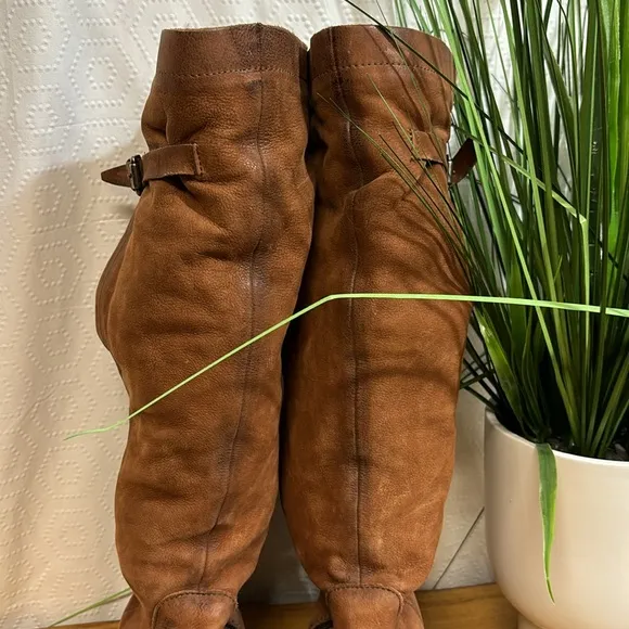 MJUS Tall cognac boots Sherpa lined