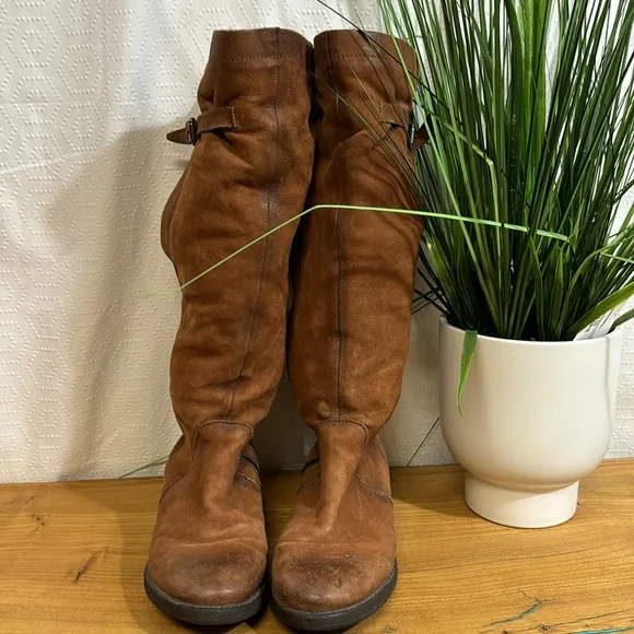 MJUS Tall cognac boots Sherpa lined