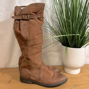 MJUS Tall cognac boots Sherpa lined