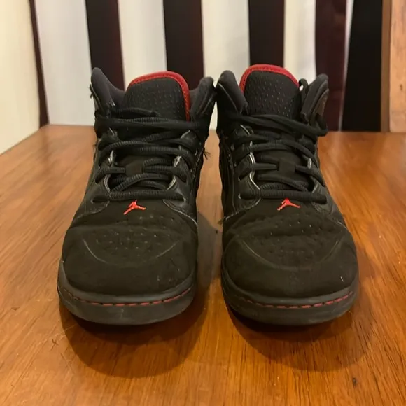 Nike Air Jordan 1 Retro 99 BG shoes sneakers Youth size 6Y Boys