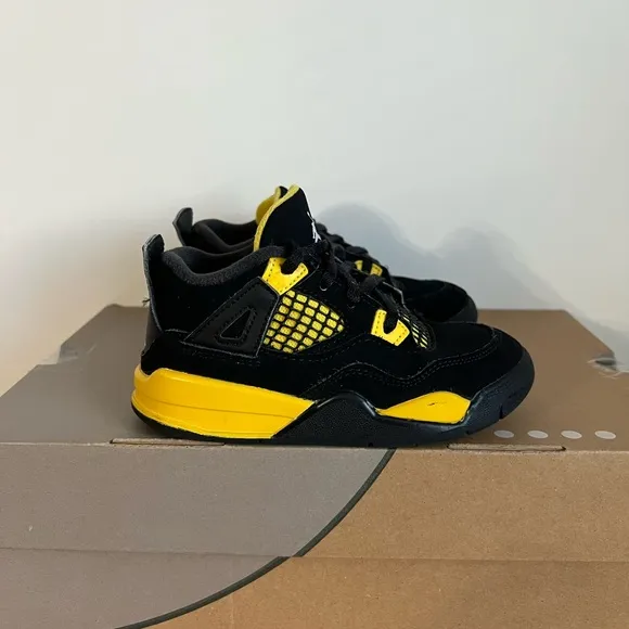 Nike Air Jordan 4 Retro Thunder Black Yellow Toddler Sneakers - Size 10 C