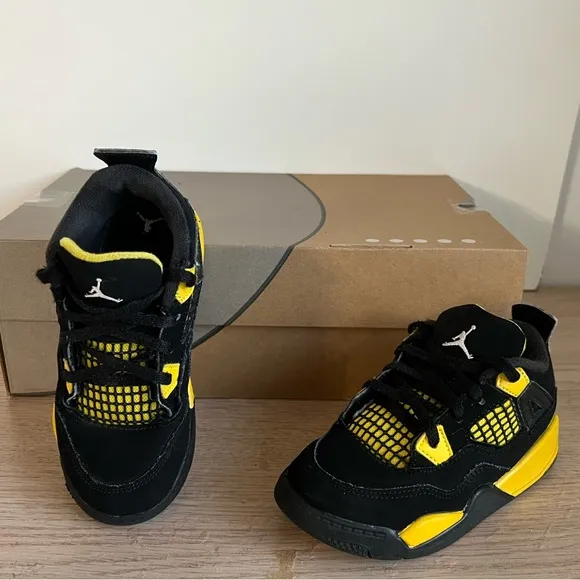 Nike Air Jordan 4 Retro Thunder Black Yellow Toddler Sneakers - Size 10 C
