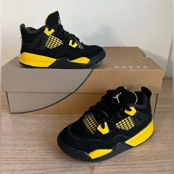 Nike Air Jordan 4 Retro Thunder Black Yellow Toddler Sneakers - Size 10 C