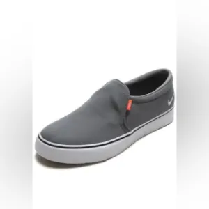 Nike Men’s Court Royale Ac SLP Sneaker Grey size 8 slip on sneakers