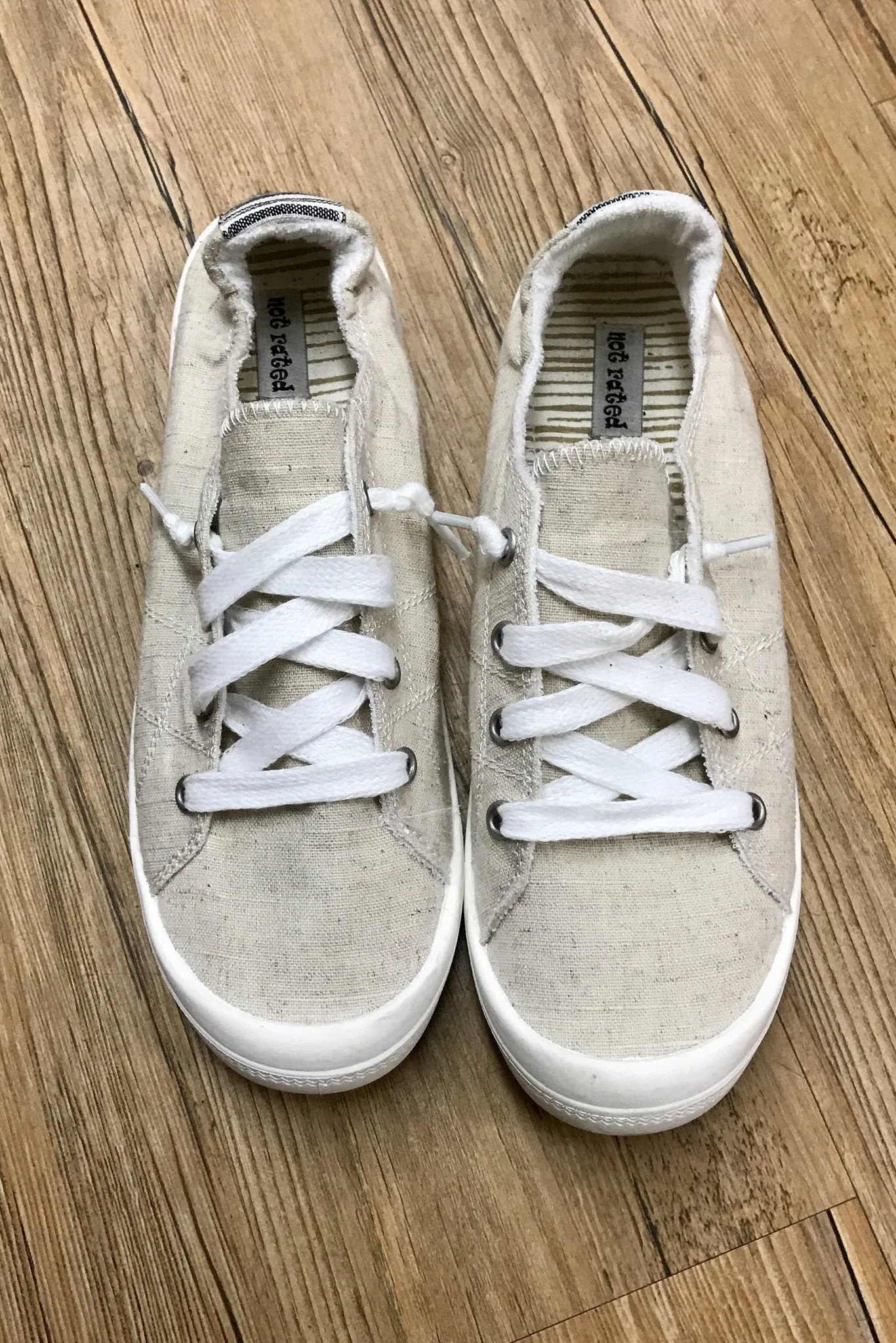 Not Rated ''Rae'' Sneakers ~ Cream