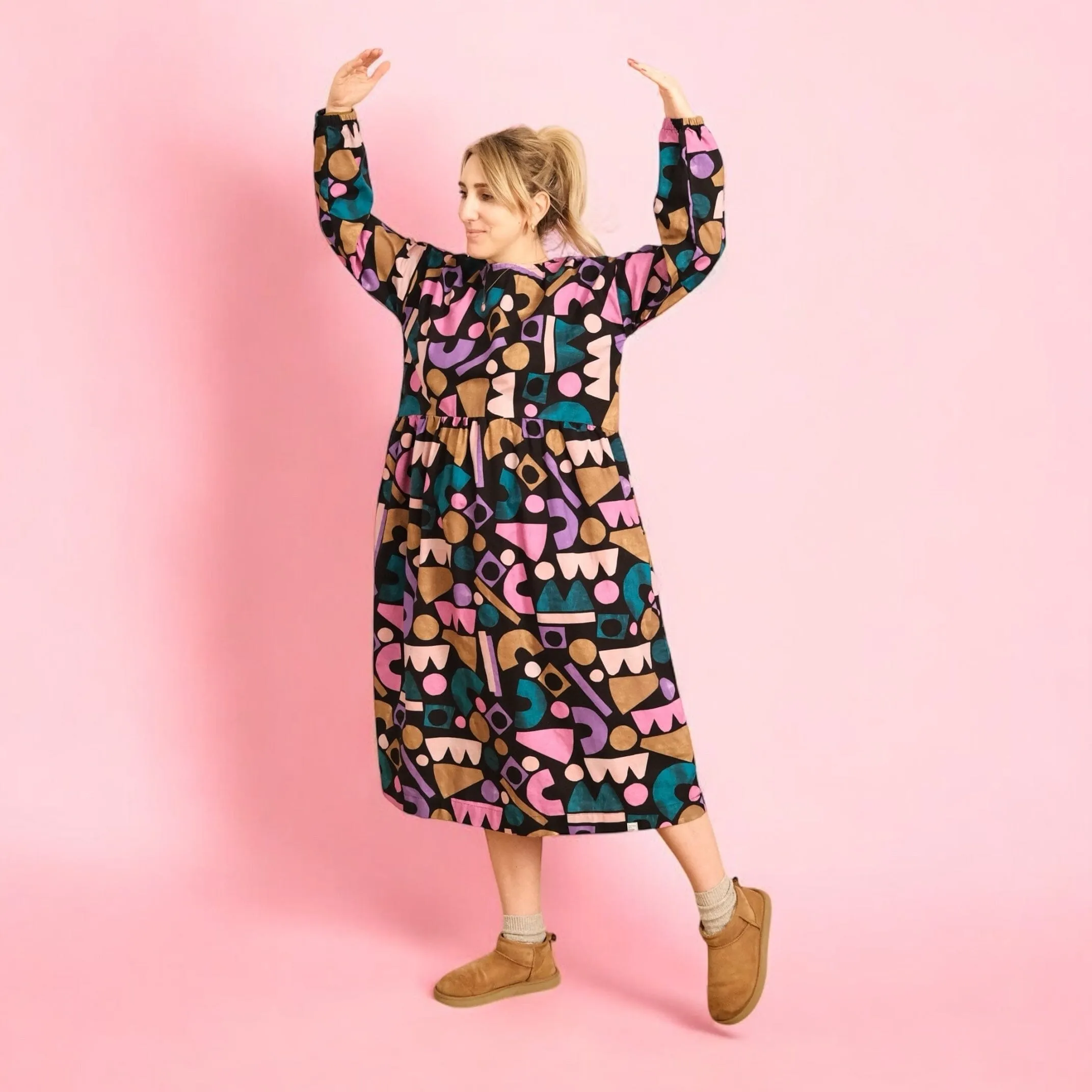 Oversize Kleid Langarm "Canvas Shapes"