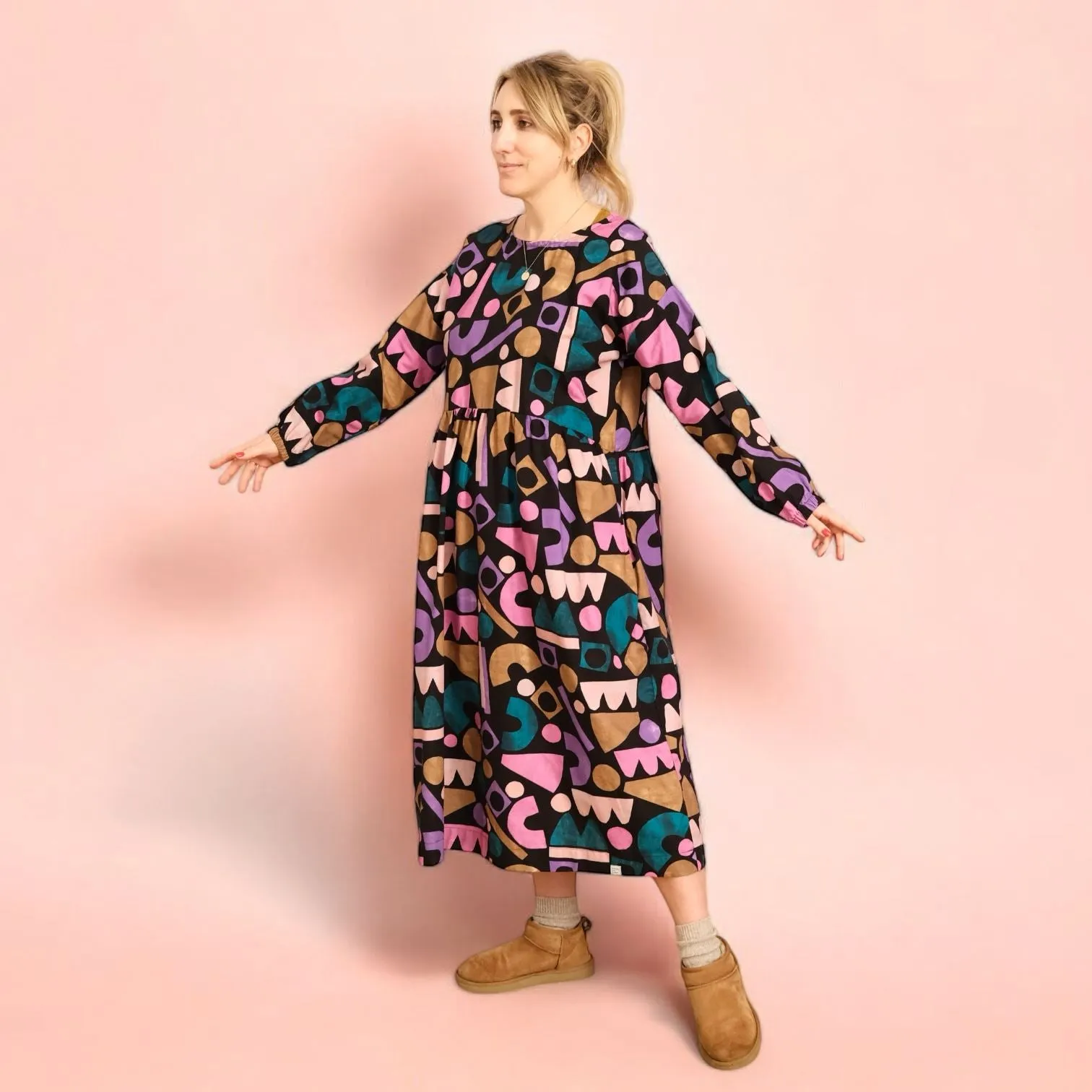 Oversize Kleid Langarm "Canvas Shapes"