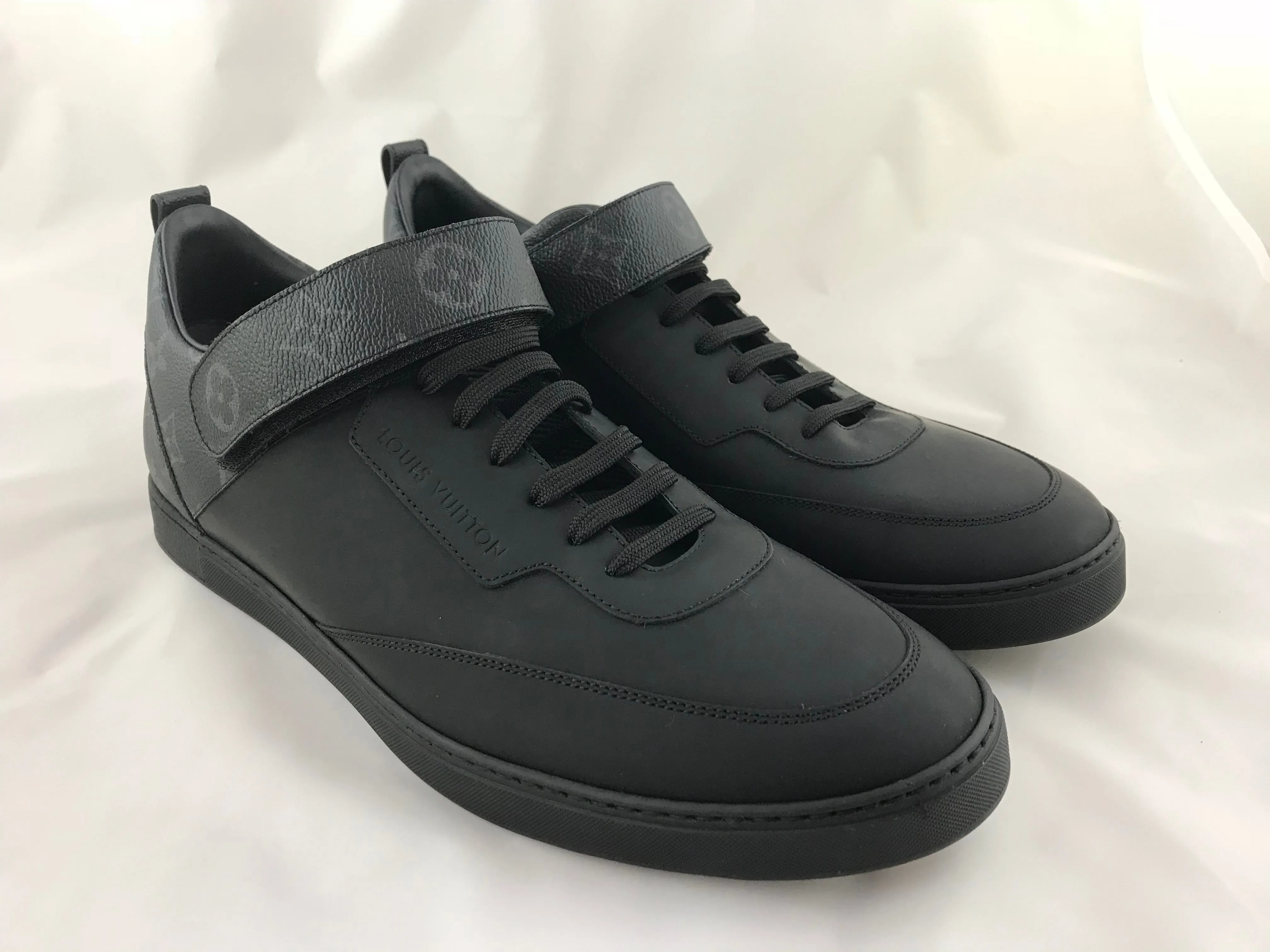 Passenger Sneaker