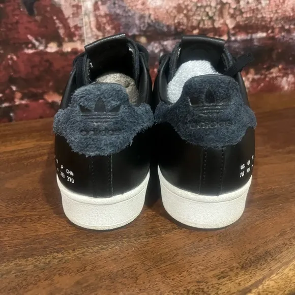 PREOWNED Adidas Men's Superstar Retro Shell Toe Core Sneakers Size 10.5