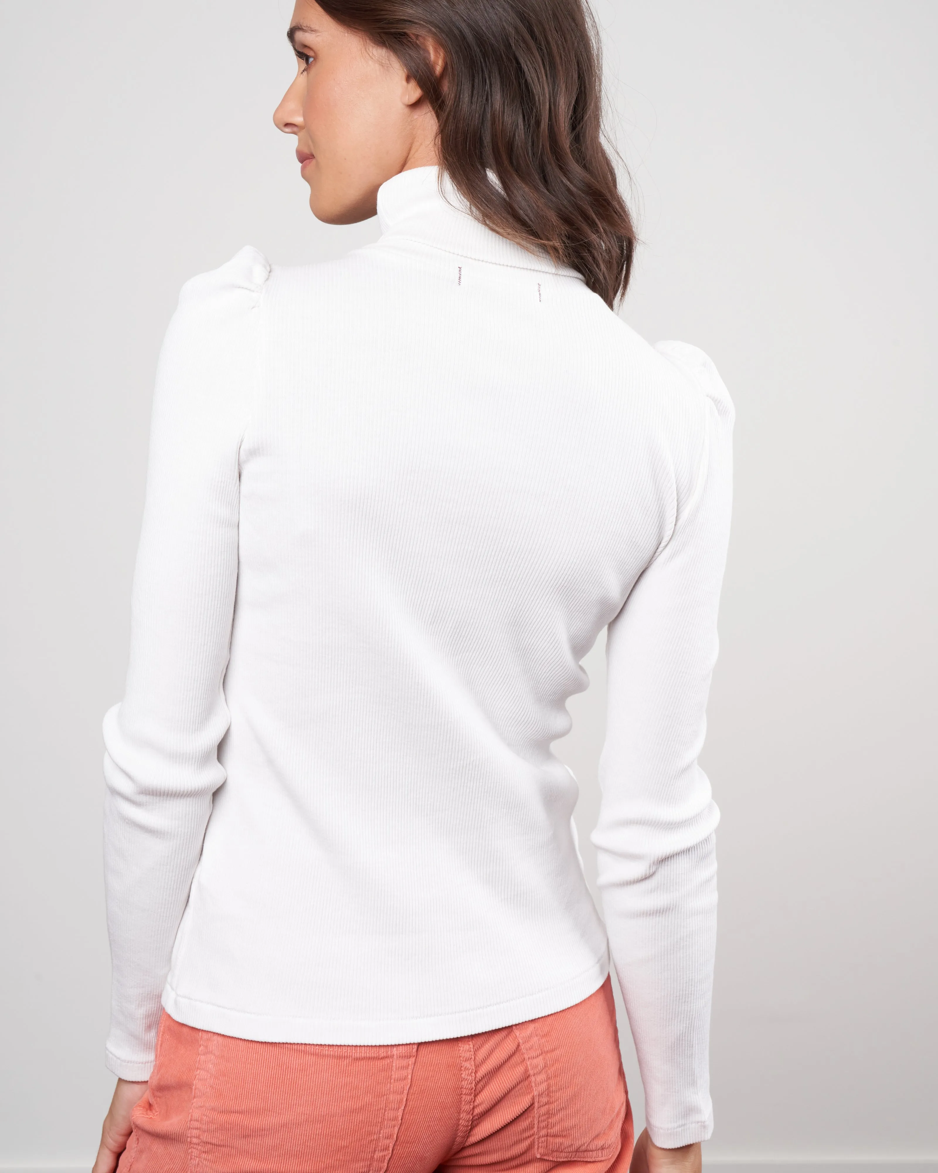 puff sleeve turtleneck - vintage white