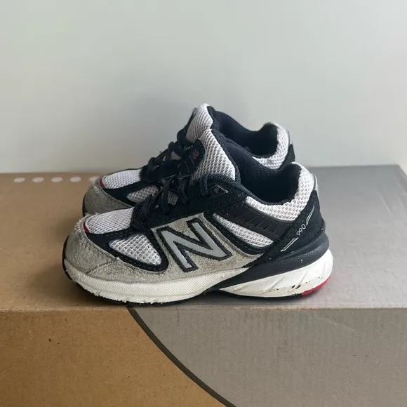 RARE New Balance 990 Toddler Sneakers- SZ 5 C
