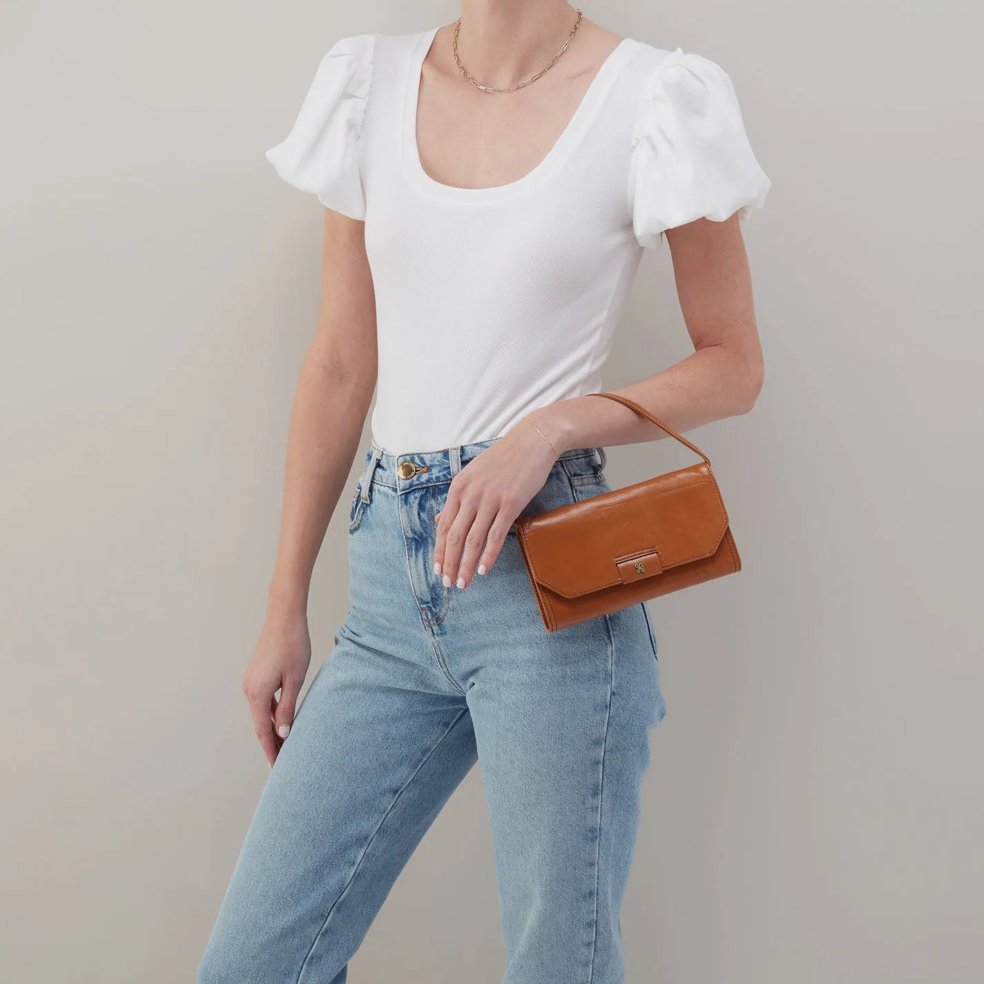 Romy Wallet Crossbody In Polished Leather - Truffle