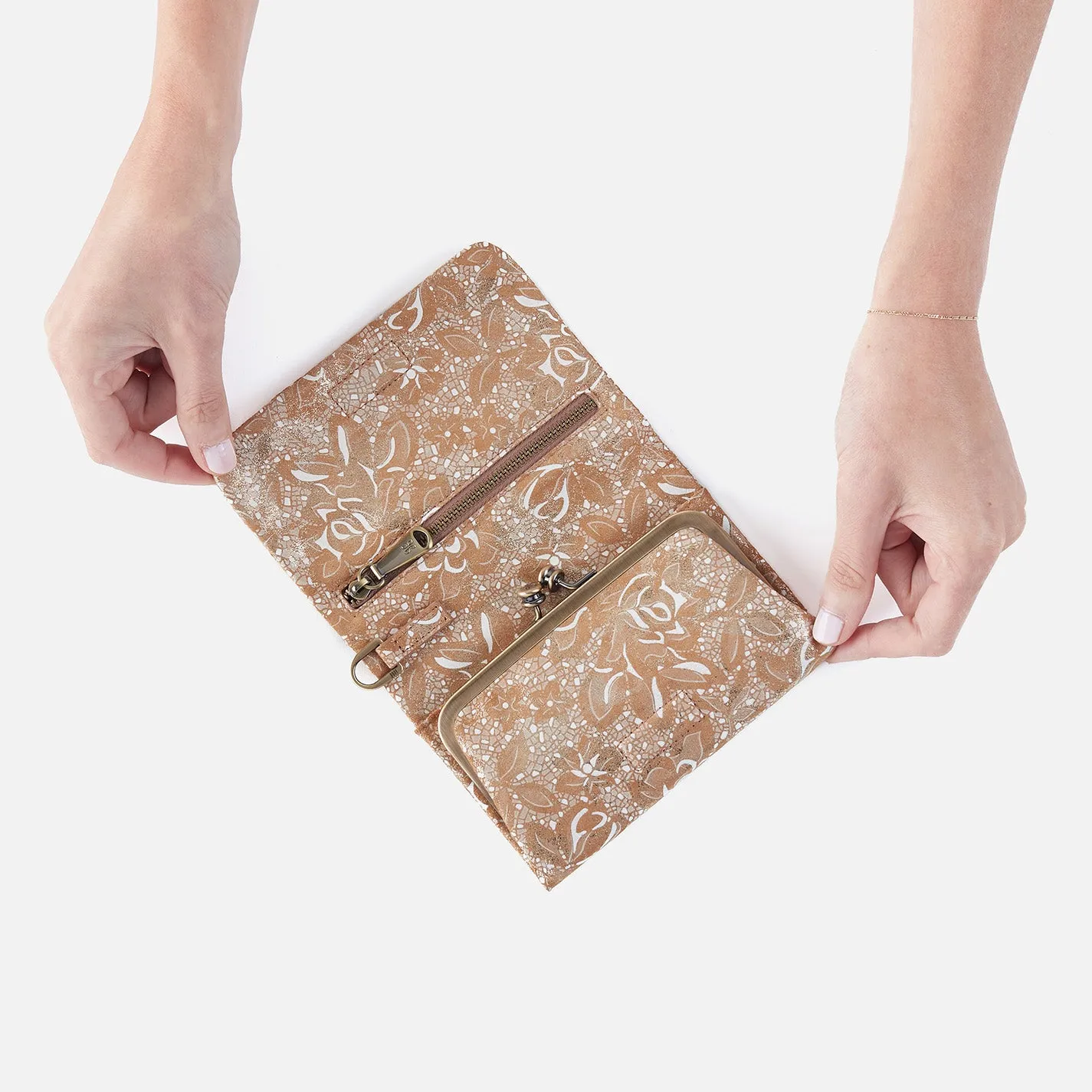 Ross Bead Wristlet In Printed Leather - Gilded Petals