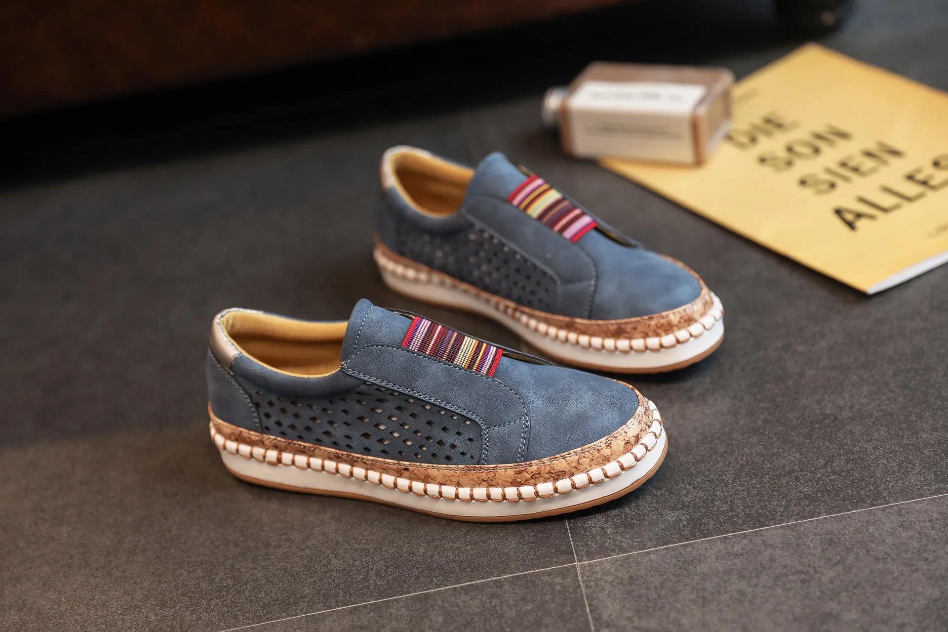 Round Head Slip-on Elastic Band Casual Shoes