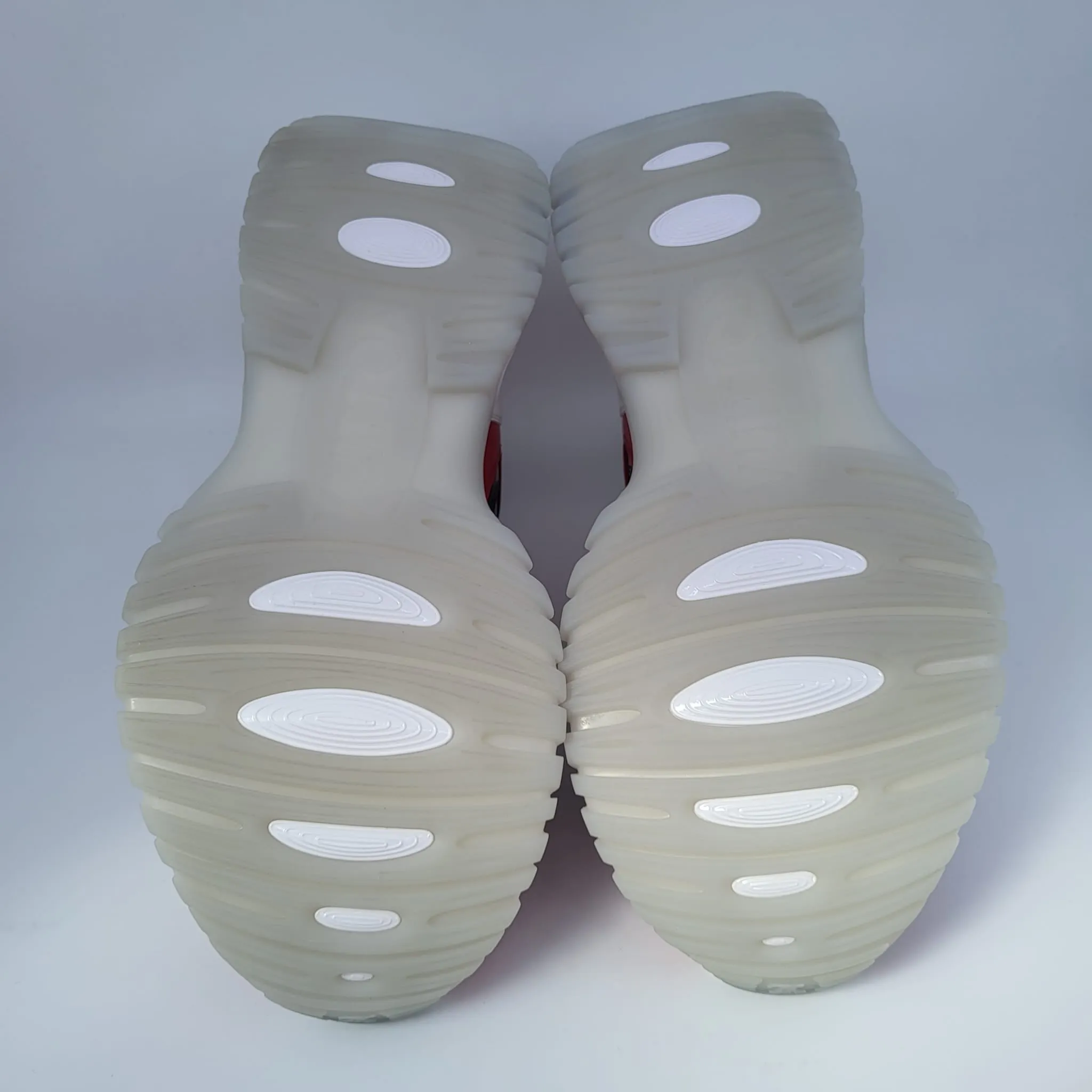Run Away Pulse Sneaker