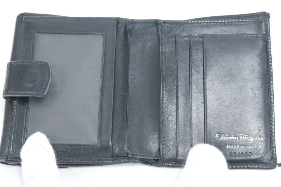Salvatore Ferragamo Black Leather Gancini Logo Compact Wallet 16FK0113